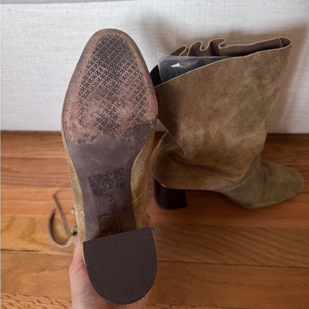 Tory Burch gigi tan suede bootie size 8 1/2 - Picture 5 of 6